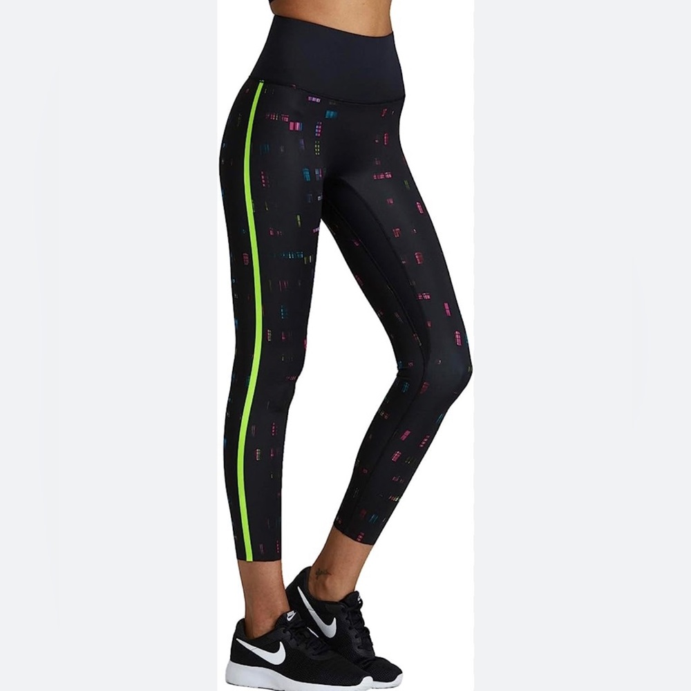 Noli Yoga Black Line Womens 7/8 High Rise Leggings